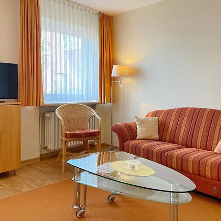 Bohn 'Kiebitz', Mittelstrasse アパート