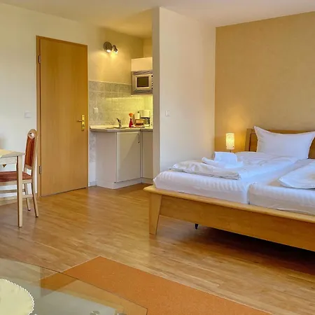 Bohn 'Kiebitz', Mittelstrasse